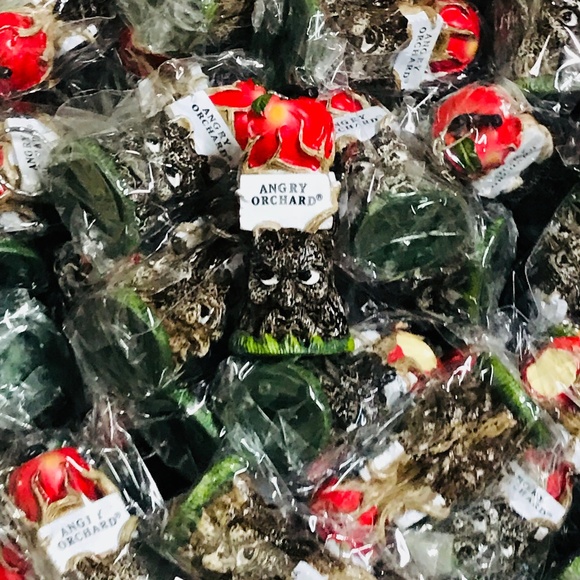 Angry Orchard Hard Cider Key Chain Bottle Opener - Picture 3 of 5